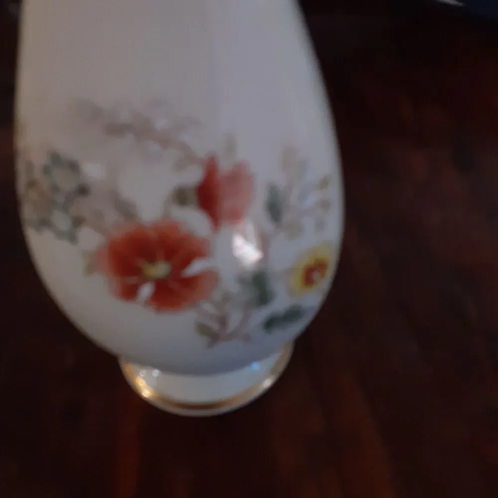 Vintage Lenox Hand Decorated w/ 18K Gold Floral Bud Vase Japandi
